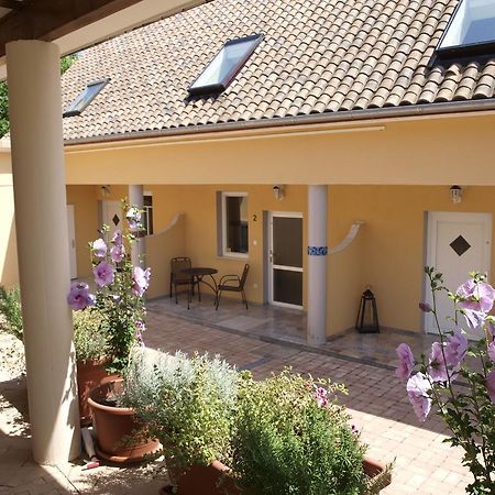 Alt Baden Apartement Dunaszekcso Esterno foto